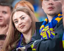<p>Kibice na meczu Ukraina - Francja na Tarczyński Arenie we Wrocławiu</p>