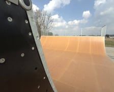 Rampa skateboardowa przy ul. Kominiarskiej we Wrocławiu