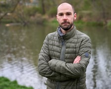 Dr hab. Krzysztof Kolenda, kierownik Zakładu Biologii Ewolucyjnej i Ochrony Kręgowców Uniwersytetu Wrocławskiego