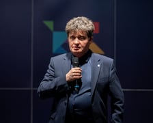 Wiceprezydent Wrocławia Ryszard Kessler podczas II Dolnośląskiego Kongresu Praw Zwierząt, 17 kwietnia 2026 r.