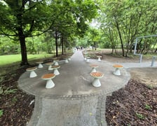<p>Park Młodych Ekolog&oacute;w przy Alei Kasprowicza we Wrocławiu</p>