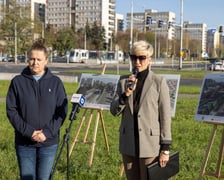 Konferencja prasowa dotycząca sadzenia drzew przy ul. Legnickiej i Lotniczej połączona z posadzeniem pierwszej lipy