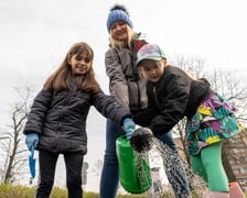 Sadzenie lasu kieszonkowego Miyawaki we Wrocławiu, 21.03.2024