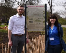 Maciej Turkiewicz i Nadia Golda z firmy Endress+Hauser Polska  w Mikrolesie Miyawaki we Wrocławiu