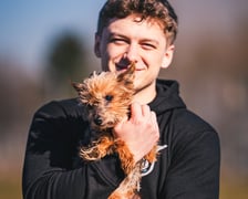 KLEKS, 16 lat - to już psi emeryt, gdy otrzyma ciepło i troskę odda swoje serduszko na zawsze.