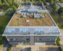 Dach na budynku Uniwersyteckiego Szpitala Klinicznego przy ul. Borowskiej