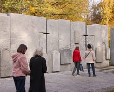 Odnowiony Pomnik Wspólnej Pamięci w parku Grabiszyńskim, 1 listopada 2025