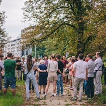 Sąsiedzkie Spacery. Fokus na Fabryczną: Muchobór Wielki