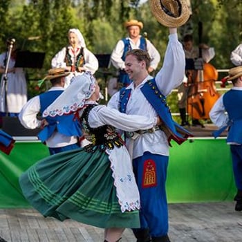 Wiosenne spotkanie z folklorem „Trzymaj Kiecę!” – Reprezentacyjny Dolnośląski Zespół Pieśni i Tańca „Wrocław”