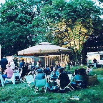 Przestrzeń - open-air cinema and pub