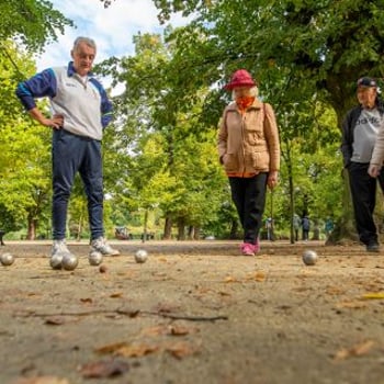 Mistrzostwa Seniorów Zawidawia gry w bule [Wrocławskie Dni Seniora 2025]