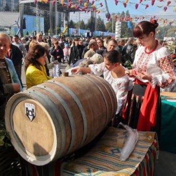 Bułgarskie Święto Wina „Trifon Zarezan"