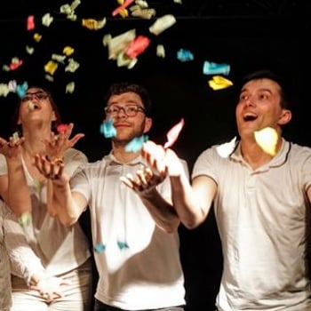 Teatr Improwizacji Jesiotr: Ryba na kartki – komedia improwizowana