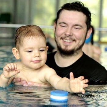 Nauka pływania dla niemowląt i małych dzieci w Swim&Fun