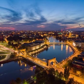 PROPOZYCJE LETNICH SPACERÓW DLA DOROSŁYCH I MŁODZIEŻY MEET MY CITY EDYCJA 2025
