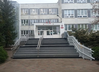 Remont i przebudowa sanitariatów w segmencie „A” i „D” w Szkole Podstawowej nr 37 przy ul. Sarbinowskiej 10 we Wrocławiu