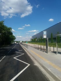 Budowa chodnika i przystanku autobusowego wraz z jego doświetleniem w ul. Bierutowskiej