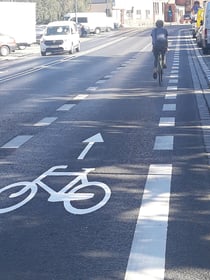 Budowa chodników i ścieżek rowerowych oraz kanałów MTK w rejonie od ul. Żmigrodzkiej do ul. Sułowskiej