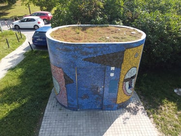 Toalety w Parkach i terenach rekreacyjnych we Wrocławiu, etap 2, kolejne instalacje – park Skowroni