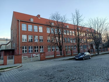 Przebudowa budynku Szkoły Podstawowej nr 109 przy al. Pracy