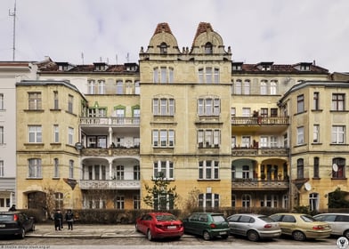 Roboty budowlane związane z wymianą systemu ogrzewania w budynku przy ul. Grunwaldzka 7