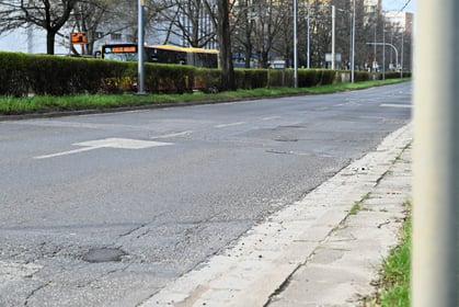 Budowa nowej nawierzchni na Zarembowicza