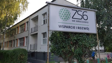 Przebudowa i remont pomieszczeń w budynku Zespołu Szkół nr 6 przy ul. Nowodworskiej 70-82