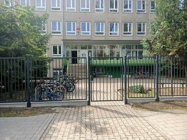 Remont i wymiana ogrodzenia Szkoły Podstawowej nr 109 przy ul. Inżynierskiej 54