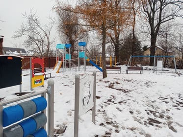 Budowa placu zabaw wraz z towarzysząca infrastrukturą techniczną przy ul. Kamieńskiego 256 we Wrocławiu