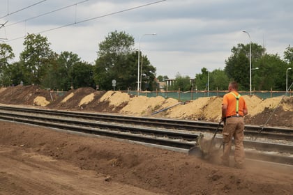 Torewolucyjne remonty na pl. Powstańców Wielkopolskich, ul. Szczytnickiej i Powstańców Śląskich