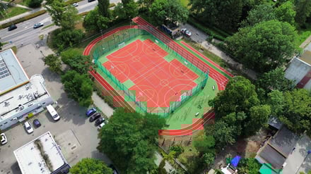 Przebudowa boiska na terenie SP 50 przy ul. Czeskiej wraz z budową bieżni lekkoatletycznej