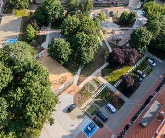 Zagospodarowanie wnętrza podwórzowego w kwartale ulic Kromera, Łąka Mazurska i Bydgoska we Wrocławiu
