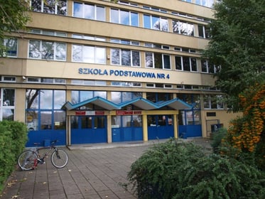 Przebudowa/remont i docieplenie dachu nad budynkiem głównym i dużą salą gimnastyczną w Szkole Podstawowej nr 4 przy ul. Powstańców Śląskich 210 we Wrocławiu