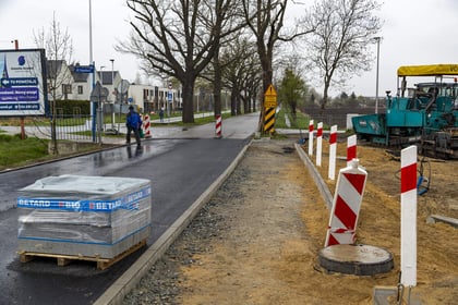 Projekt i wykonanie nawierzchni sięgaczy ul. Włościańskiej (etap I)
