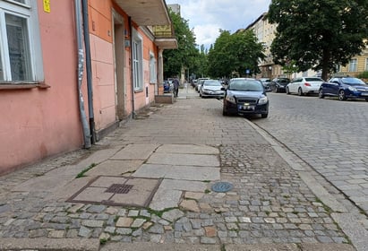 Remont chodnika w ul. Roosevelta oraz ul. Ołbińskiej