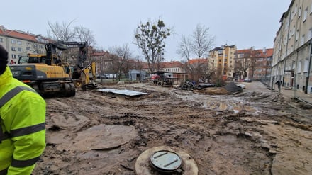 Przebudowa i remont wnętrza podwórzowego w kwartale ulic Jaracza, Orzeszkowej, Wyszyńskiego i Nowowiejskiej we Wrocławiu (JOWN), Etap III i IV