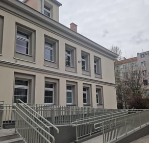 Remont i przebudowa budynku wraz z zagospodarowaniem terenu Przedszkola nr 74 przy ul. Krzywej 3 we Wrocławiu