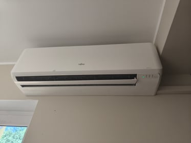 Roboty budowlane związane z montażem instalacji chłodzenia w DPS Kaletnicza 8