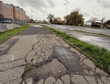 Poprawa stanu nawierzchni chodnika i ścieżki rowerowej na ul. Ignuta