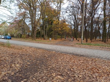 Poprawa stanu nawierzchni chodnika na ul. Odkrywców