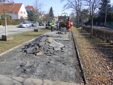 Remont ścieżki rowerowej w Alei Piastów