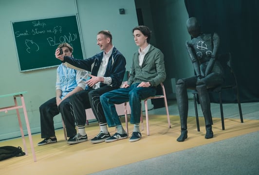 [+#@!? (słowo na G), reż. Grzegorz Grecas