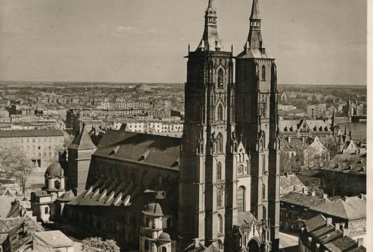 Akademia Architektury: ARCHITEKTURA ŚREDNIOWIECZA