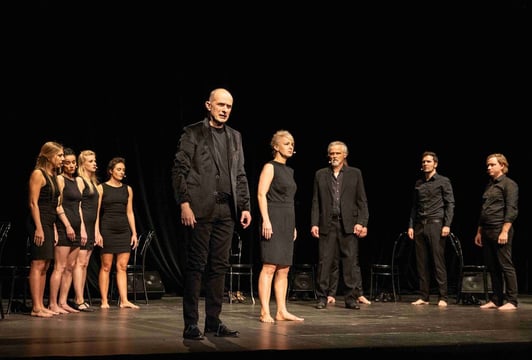 Spektakl 'Pieśni Leara': Teatr Pieśń Kozła powraca do Wrocławia po 6 latach!