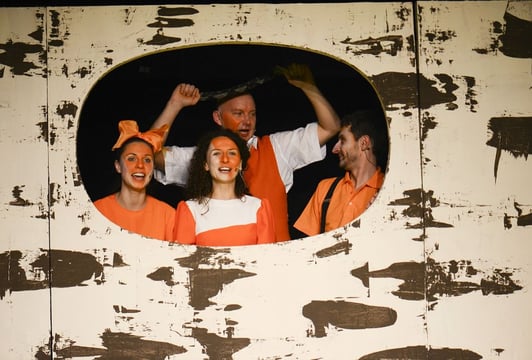 Skarpety i papiloty | 4+