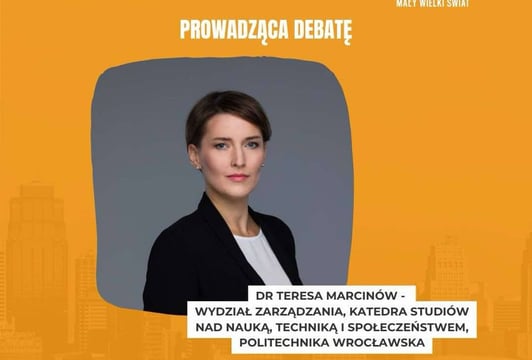 Prowadząca debatę