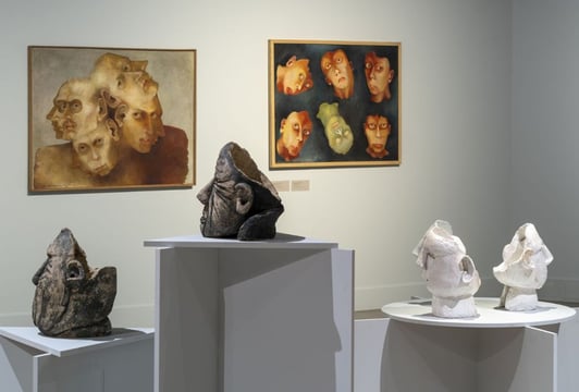 Oprowadzanie kuratorskie po wystawie "Wieloświat. Anna Szpakowska-Kujawska" w Muzeum Architektury