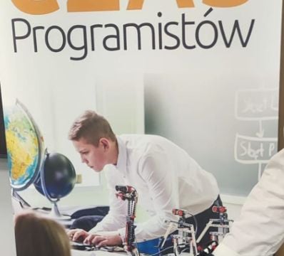 KOSMICZNA PRZYGODA Z ROBOTYKĄ LEGO W MAPLE BEAR WROCŁAW