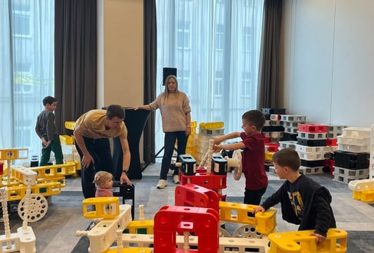Prototypuss- ROBOTYKA, zajęcia z budowania robotów z ogromnych klocków !
