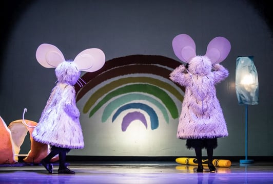 Lot przez tęczę | 4+